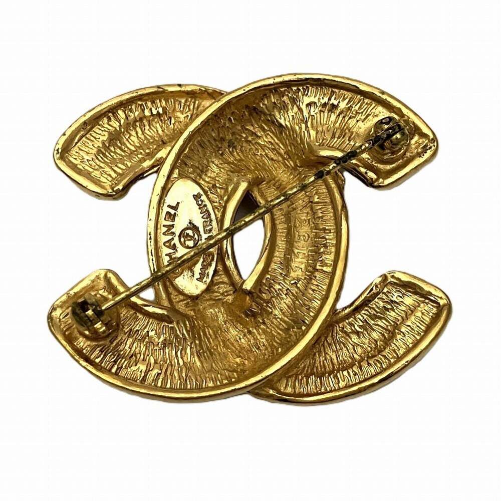 CHANEL Gold Brooch - Picture 4 of 9